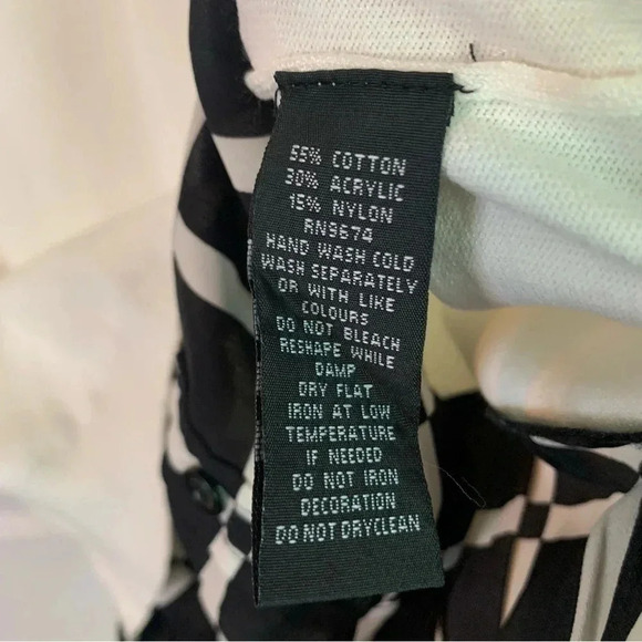 NWT Vecceli Italy White V Neck Layered Faux Shirt Hem Sweater, size S - Picture 6 of 8